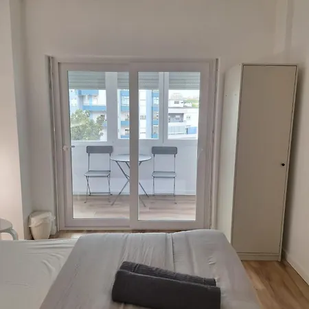 Lisbon South Bay 2 3* Almada