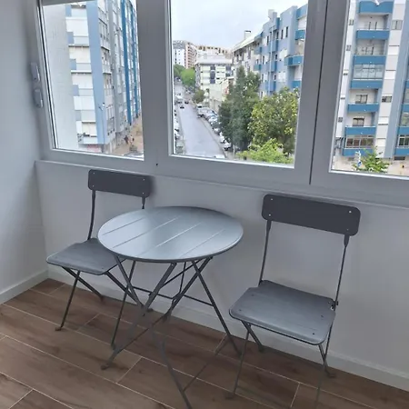 Guest house Lisbon South Bay 2