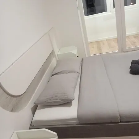 Lisbon South Bay 2 Guest house Almada