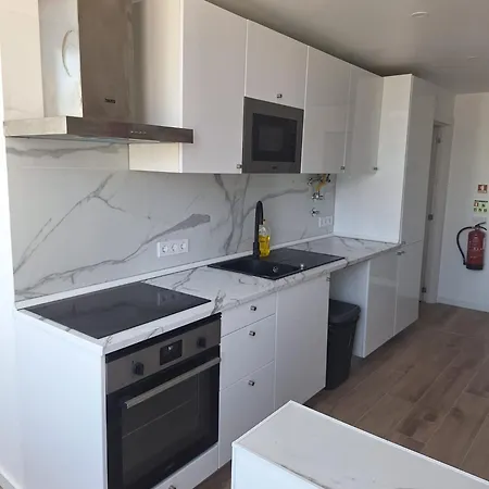 Lisbon South Bay 2 Guest house Almada