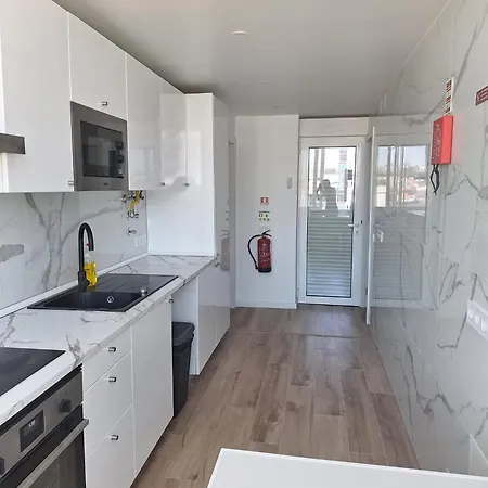 Lisbon South Bay 2 Guest house *